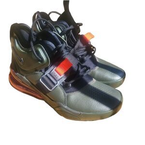 NIKE AIR FORCE 270 GS YOUTH SIZE 5Y   , excellent condition